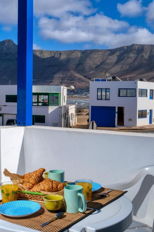 Casa Hespi-View To Famara Beach Exterior photo