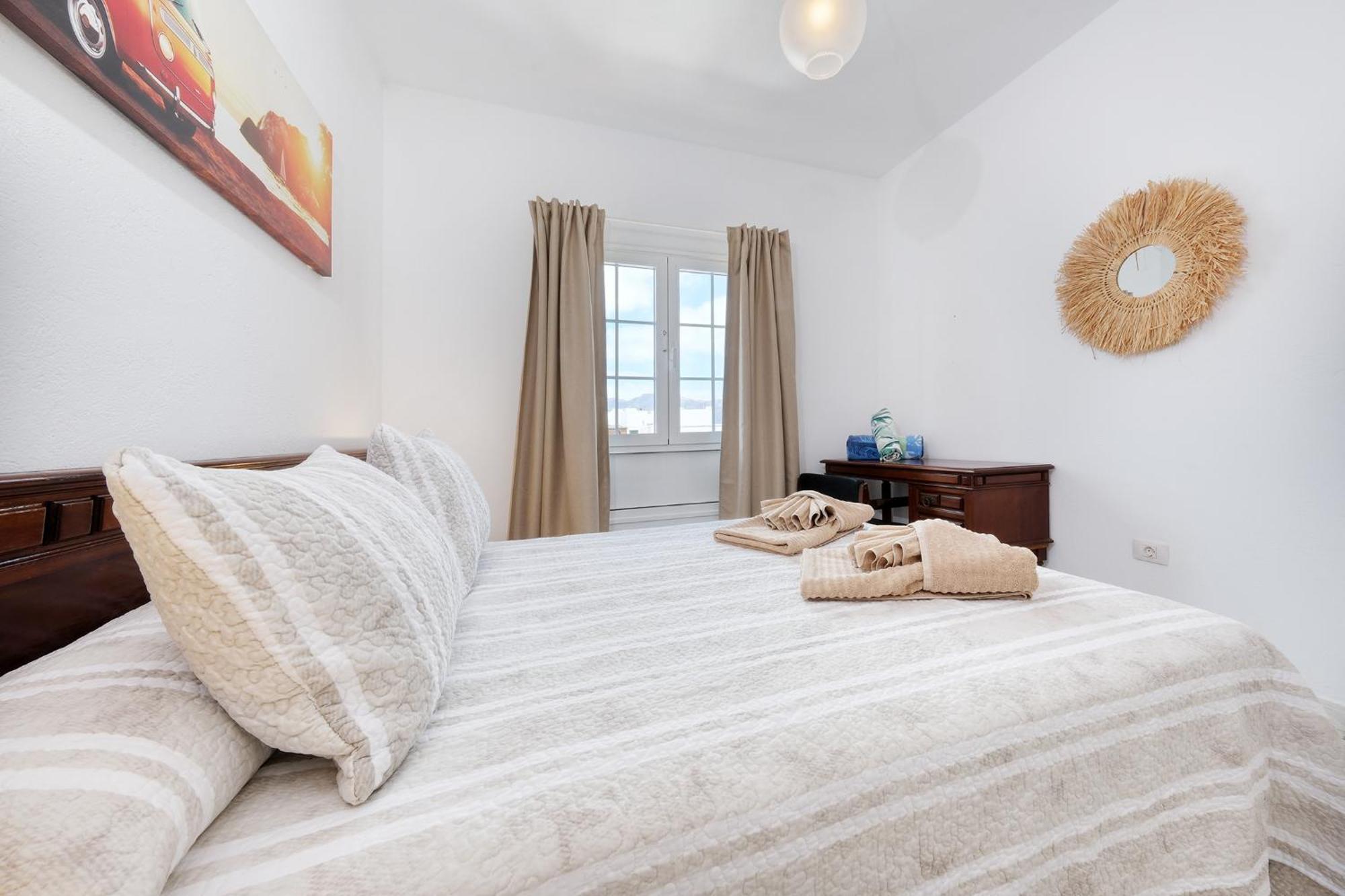 Casa Hespi-View To Famara Beach Exterior photo